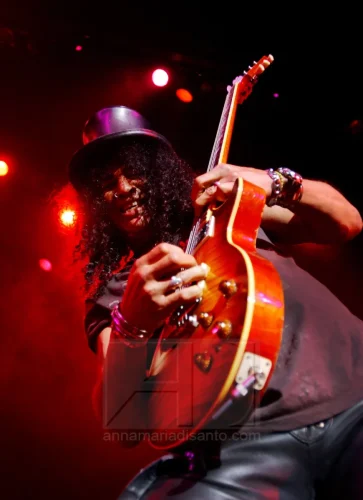 SLASH - GUNS N ROSES LIVE
